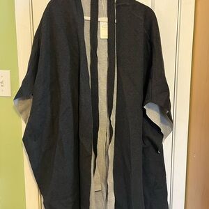 Black and Gray knit wrap